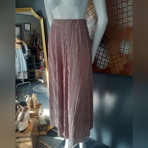 Missguided Dusty Rose Pleated Midi Skirt - Picture 11 of 12